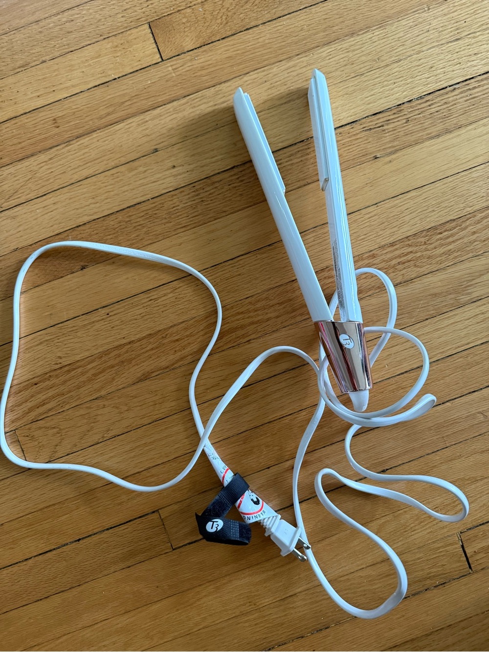 T3 White Ceramic Hair Straightener
